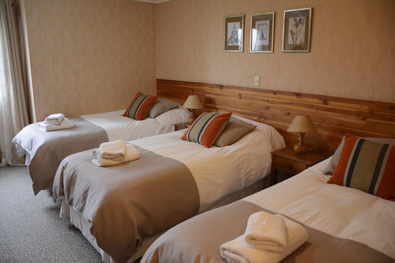 Hotel Borde Lago ปูแอร์โตบารัส ภายนอก รูปภาพ